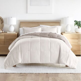 Noble Linen's Down Alternative Solid Reversible Comforter