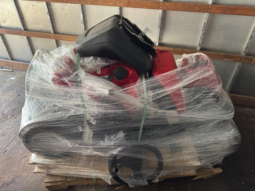 Troy-Bilt 344cc Compact Riding Gas Lawn Mower with Briggs & Stratton Engine TB30B - Image 3