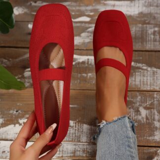 Wowcloth Women's Casual Flat Shoes – Breathable Hollow Knit Round Toe Slip-On with Versatile Beach-Option Shape for Summer Comfort,Plus Size