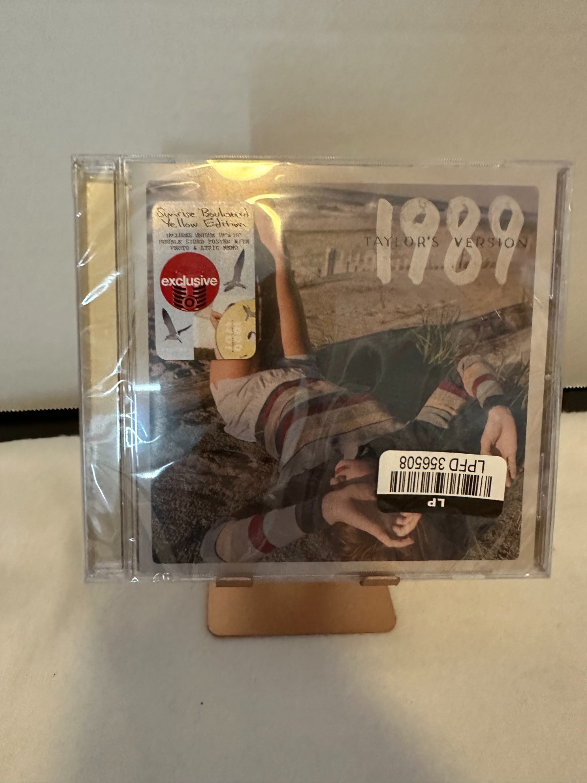 TAYLOR SWIFT - 1989 TAYLOR'S VERSION - BOULEVARD YELLOW POSTER Cracked Case
