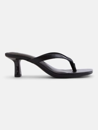 No Boundaries Women's Kitten Heel Thong Sandals