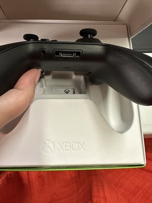 Official Microsoft Xbox One Wireless Controller Black Model 1708 TESTED - Image 5