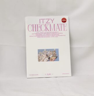 Itzy Checkmate Mini Album