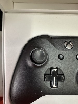 Official Microsoft Xbox One Wireless Controller Black Model 1708 TESTED - Image 3