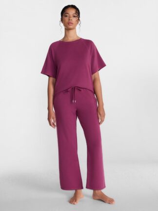 Joyspun Women's French Terry Lounge Sleep Short Sleeve Top and Capri Pants, 2-Piece Set, Sizes XS-3X