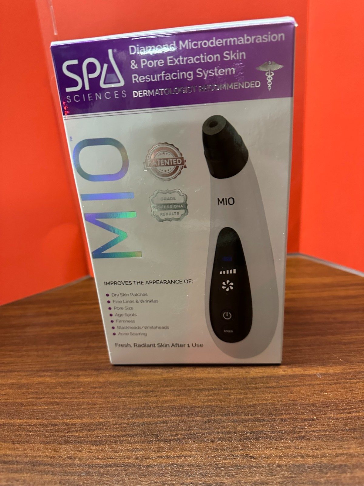 Spa Sciences Mio Microdermabrasion Pore Extraction Skin Resurfacing System White
