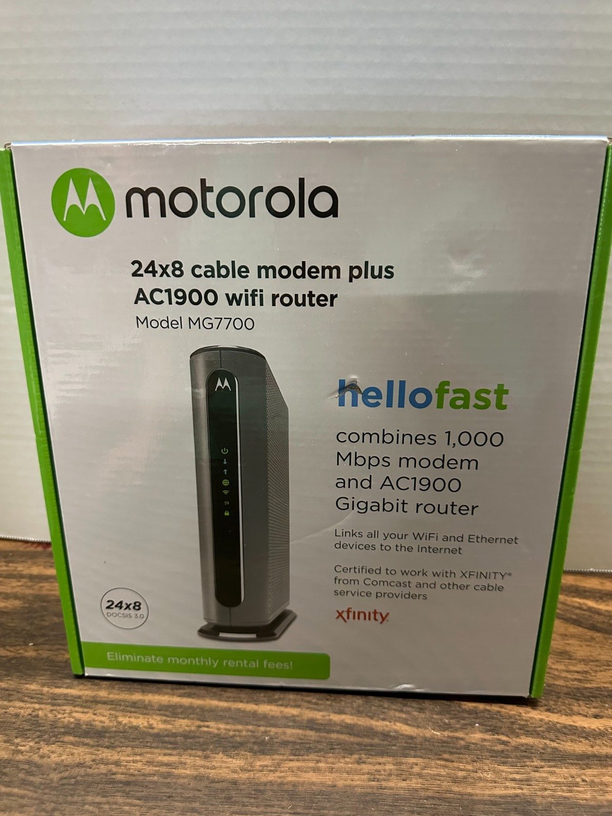 Motorola MG7700 Modem and AC1900 WiFi Router