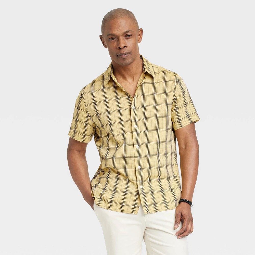 Men's Casual Fit Short Sleeve Button-Down Shirt - Goodfellow & Co™ Yellow L